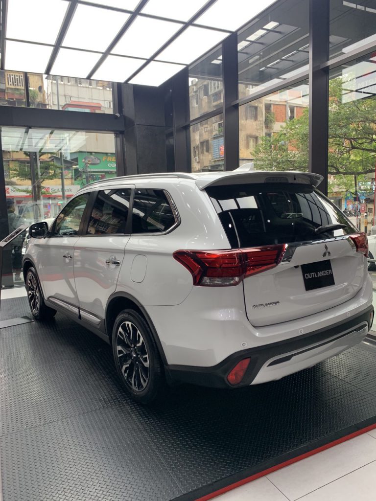 Mitsubishi Motors Việt Hùng