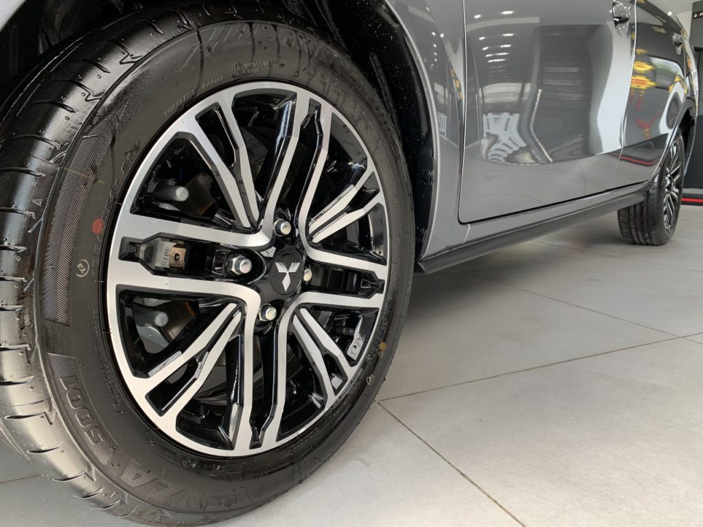 Mitsubishi Motors Việt Hùng